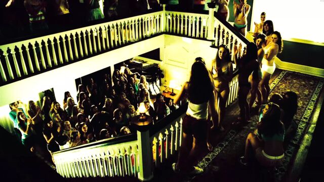 Видео порнуха #159989