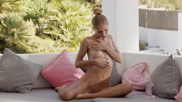 Видео порнуха #240146