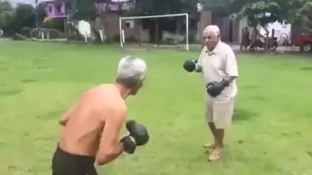 Видео порнуха #39338