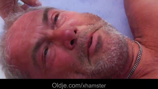 Видео порнуха #9029