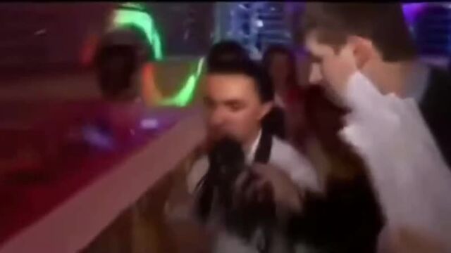 Видео порнуха #39354