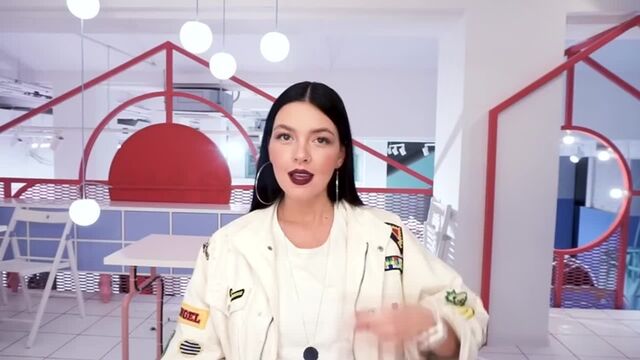 Видео порнуха #180001