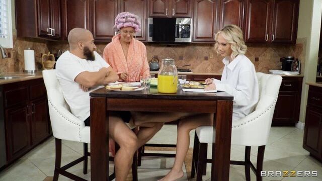 Видео порнуха #247877