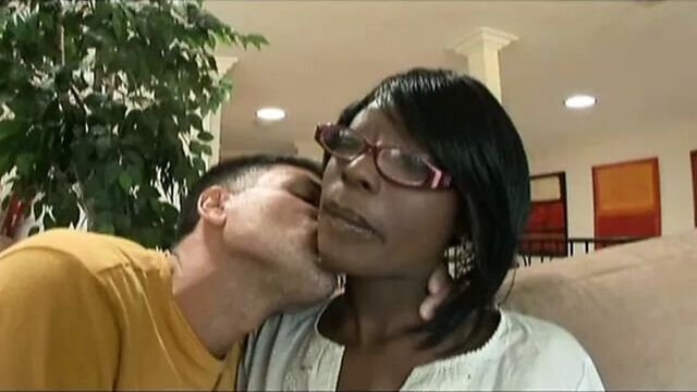 Видео порнуха #84802