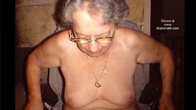 Видео порнуха #36579