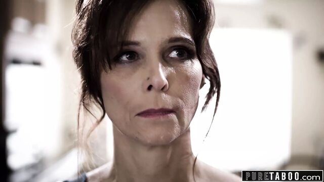 Видео порнуха #61127