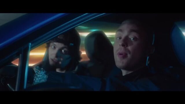 Видео порнуха #141642