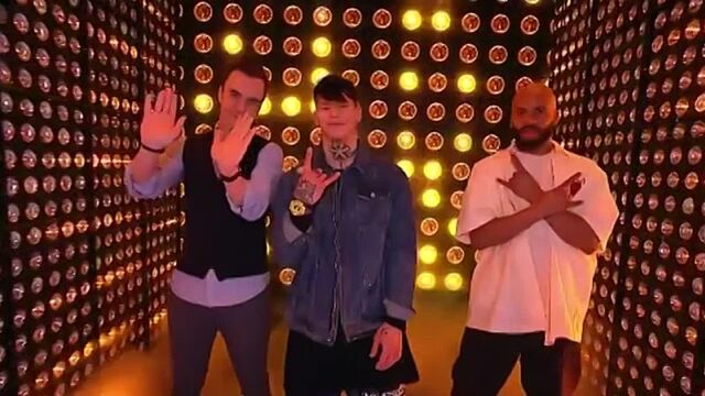 Видео порнуха #184474