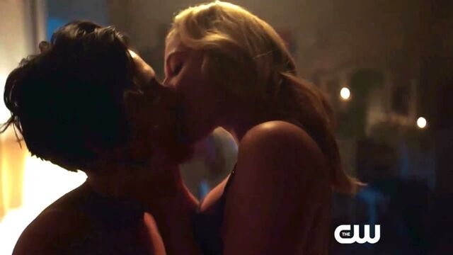 Видео порнуха #102482