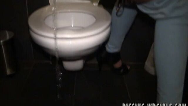 Видео порнуха #243210