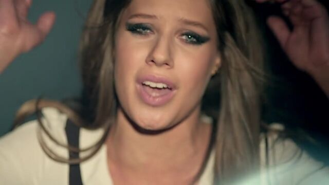 Видео порнуха #121145