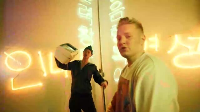 Видео порнуха #153880