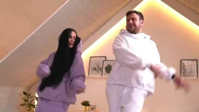 Видео порнуха #189984