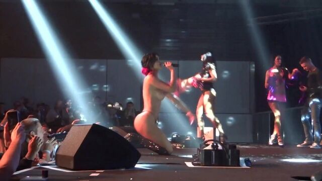 Видео порнуха #191156