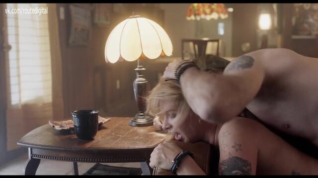 Видео порнуха #100940