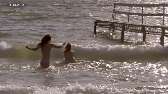 Видео порнуха #111022