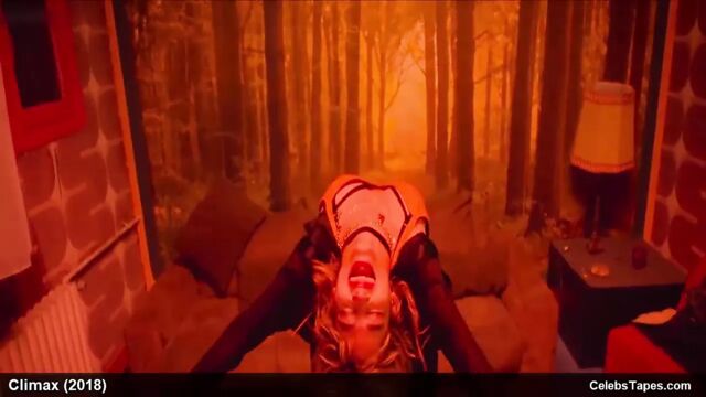 Видео порнуха #159293