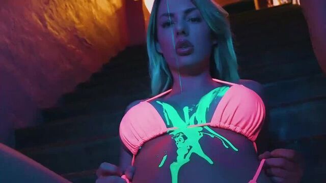 Видео порнуха #231181