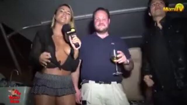 Видео порнуха #9658