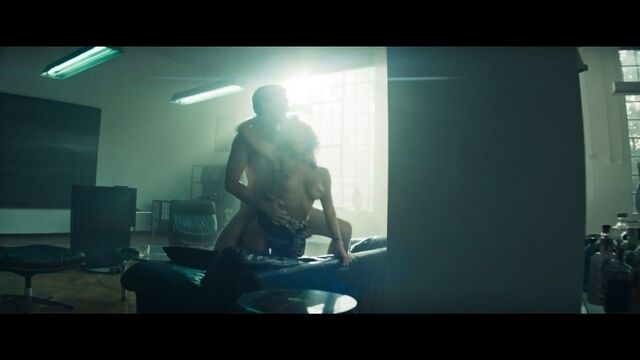 Видео порнуха #173773