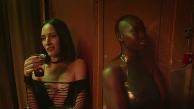 Видео порнуха #229998