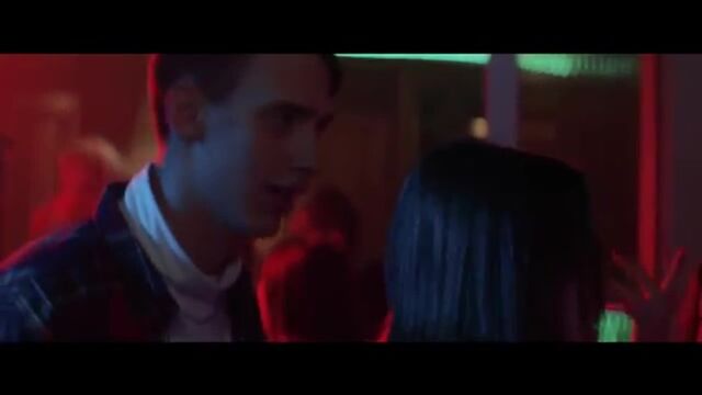 Видео порнуха #190864