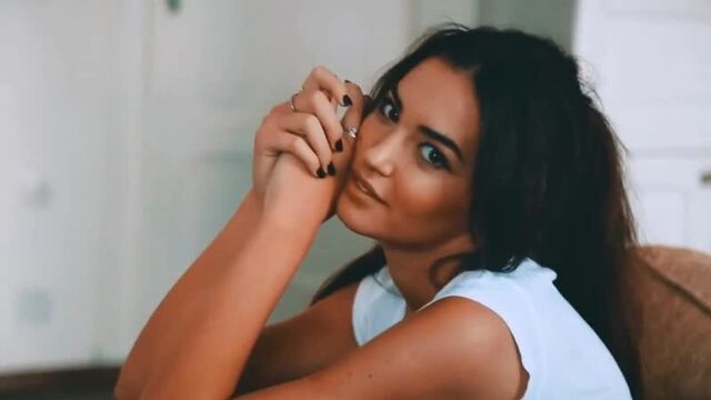 Видео порнуха #228658