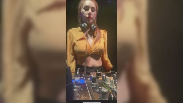 Видео порнуха #62392