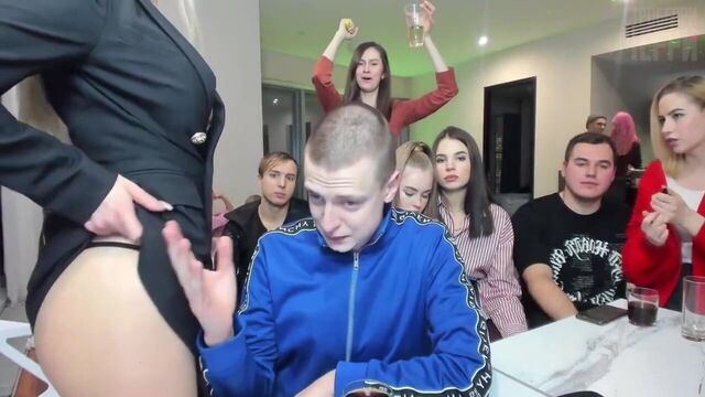 Видео порнуха #82782