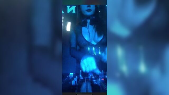 Видео порнуха #62383