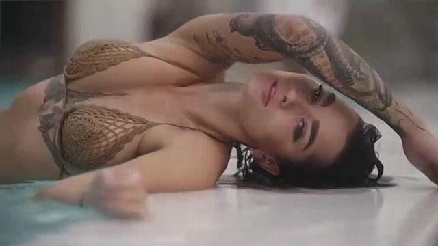 Видео порнуха #233040