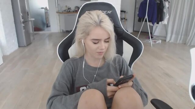 Видео порнуха #191089