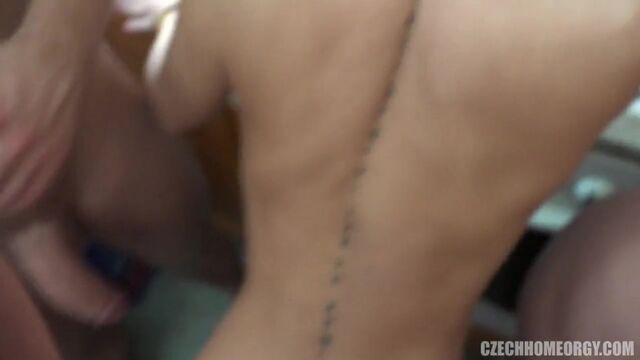 Видео порнуха #154103