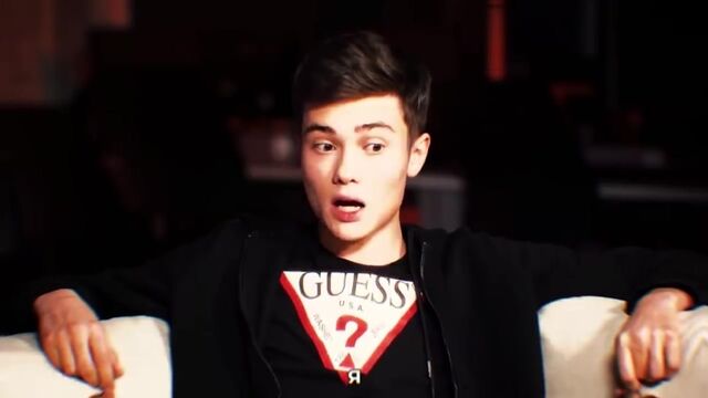 Видео порнуха #126692